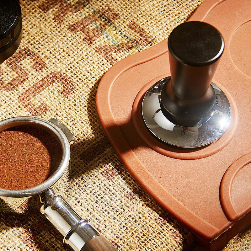 51/53/58 mm kalibrált nyomásszabotázs kávéhoz és eszpresszóhoz - 304 rozsdamentes acél rugós talpú vízszintes szerszám Barista számára