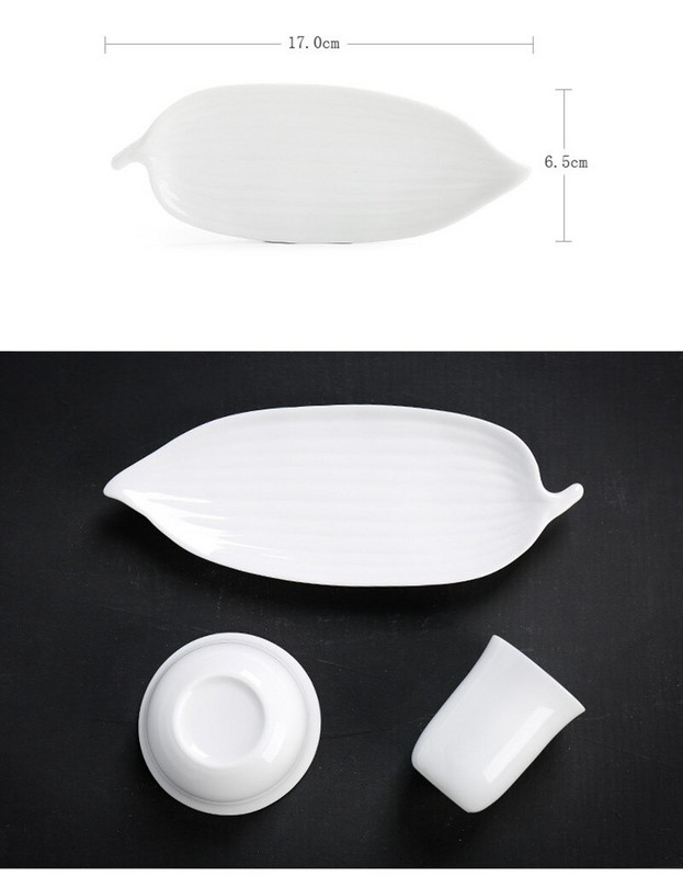Vintage teáscsésze csészealjjal, fehér porcelán kávéscsészével, kerámia csészével és csészealjjal