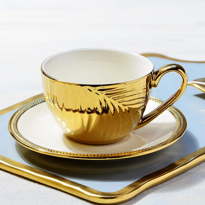 Eszpresszó arab kávéscsésze szett Luxus török étkészlet Reggeli Buborék Tea bögre Kávéscsésze Porcelán Taza De Cafe Desszertcsészék