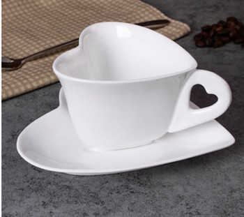 Κεραμικό φλιτζάνι καφέ με σετ πιατάκι σε σχήμα καρδιάς απογευματινό τσάι εσπρέσο φλιτζάνι καφέ πιατάκι κύπελλο τσαγιού καρθάμου