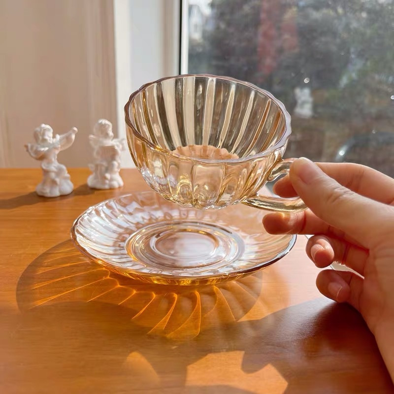 „French Ins“ vintage šampano stiklinės lėkštės rinkinys moliūgų žiedams arbatos ir kavos puodelio specialūs stalo reikmenys, paprasti ir elegantiški išskirtiniai