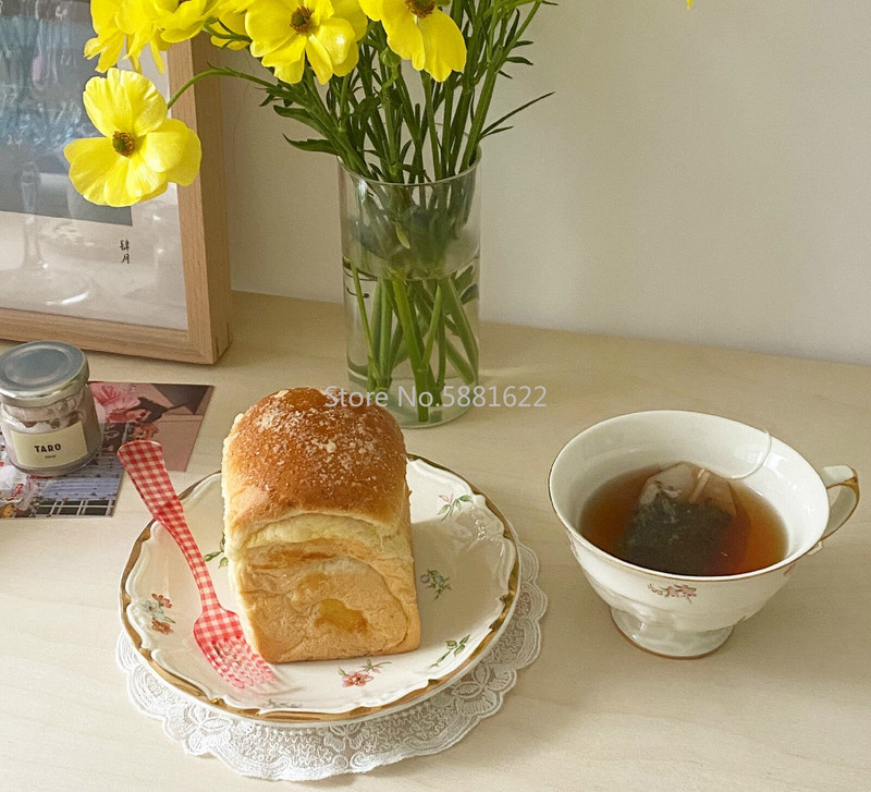 Európai kerámia teáscsésze készlet Modern egyszerű fehér kávéscsésze csészealj kis vintage porcelán virág Tazas De Cafe ivóeszköz EB50BD