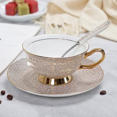 Bone China kávéscsésze és csészealj készlet Advanced Royal Classical délutáni teáscsészék, kerámia