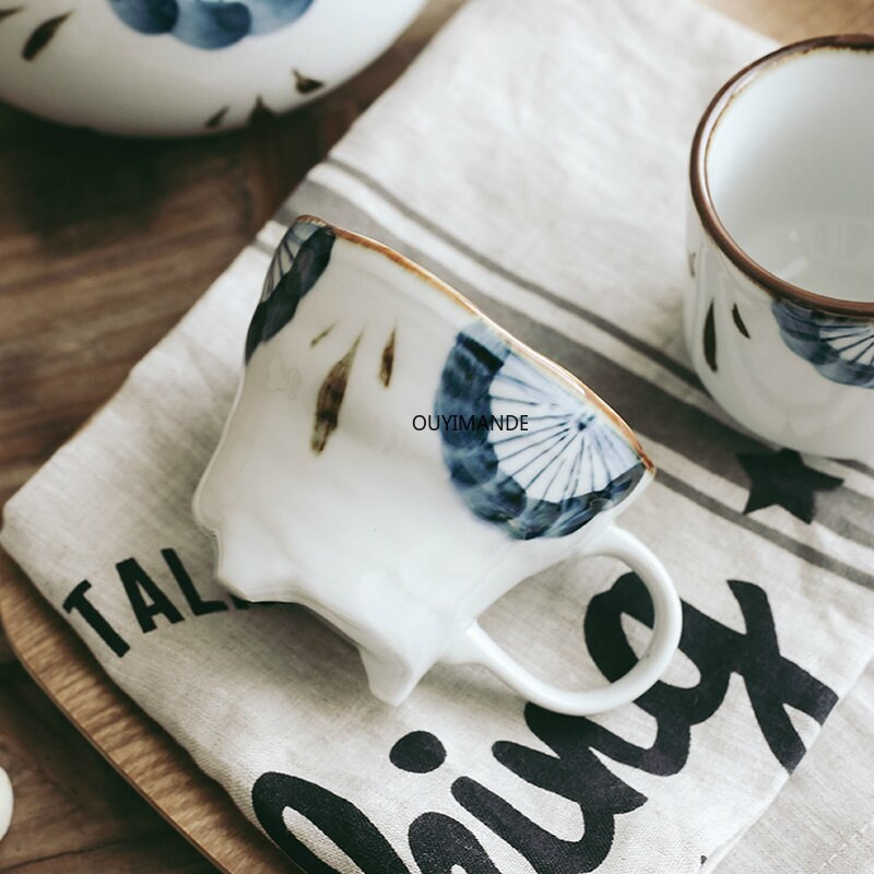 Kínai Retro stílusú, kézzel festett kerámia 200 ml-es teáscsésze kávéscsésze és csészealj szett egyéni bögre Kína Porcelán teáscsészék