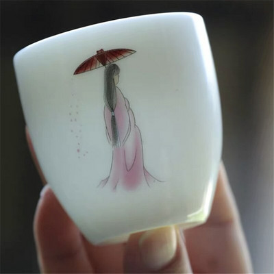 Japoniško stiliaus keraminis arbatos puodelis, baltas porcelianinis Kung Fu Master puodelis, rankomis dažytas biuro gėrimas Kūrybinis mažas Puer arbatos dubuo