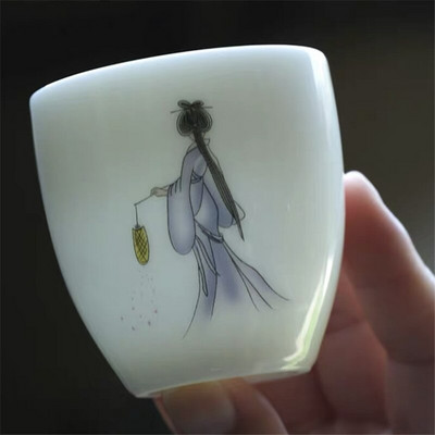 Japoniško stiliaus keraminis arbatos puodelis, baltas porcelianinis Kung Fu Master puodelis, rankomis dažytas biuro gėrimas Kūrybinis mažas Puer arbatos dubuo