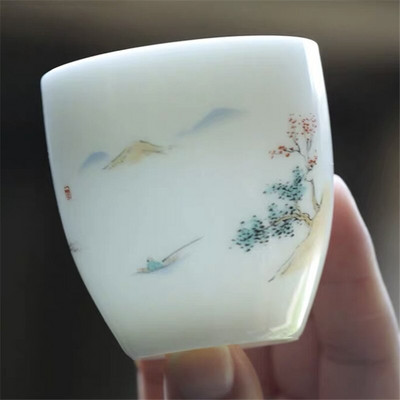 Japoniško stiliaus keraminis arbatos puodelis, baltas porcelianinis Kung Fu Master puodelis, rankomis dažytas biuro gėrimas Kūrybinis mažas Puer arbatos dubuo