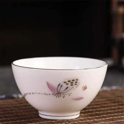 Japoniško stiliaus keraminis arbatos puodelis, baltas porcelianinis Kung Fu Master puodelis, rankomis dažytas biuro gėrimas Kūrybinis mažas Puer arbatos dubuo