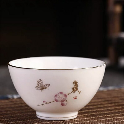 Japoniško stiliaus keraminis arbatos puodelis, baltas porcelianinis Kung Fu Master puodelis, rankomis dažytas biuro gėrimas Kūrybinis mažas Puer arbatos dubuo