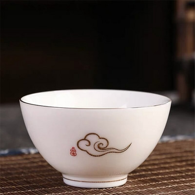 Japoniško stiliaus keraminis arbatos puodelis, baltas porcelianinis Kung Fu Master puodelis, rankomis dažytas biuro gėrimas Kūrybinis mažas Puer arbatos dubuo
