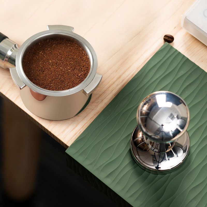 Rozsdamentes acél őrölt kávé a kávé tamper eszpresszógéphez Delonghi Portaffiter 51 mm-es főzőedény alumínium mérőgyűrűhöz