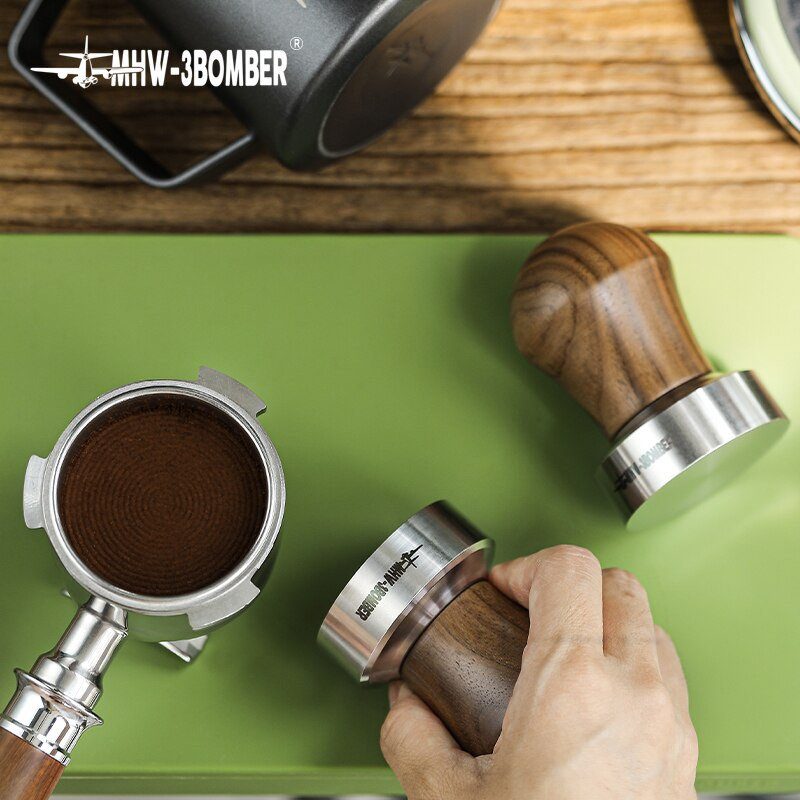 Kávé szabotázs 51 mm-es rozsdamentes acél lapos talpú espresso döngölő fa nyelű professzionális barista eszpresszó kézi szabotázs