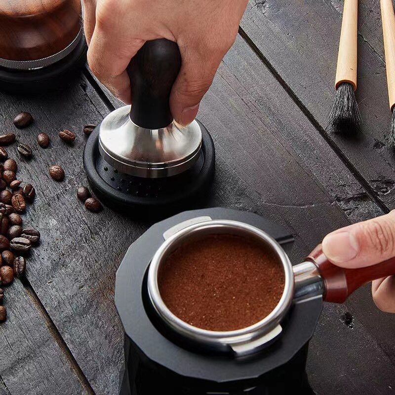 51/53/58 mm Muti vrste Čvrsti drveni nabijač za kavu Espresso Distributer Dodaci za kafiće Alati za bariste