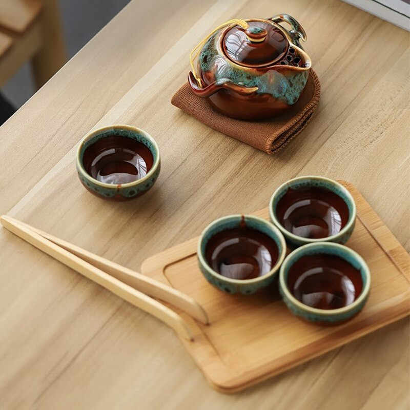 Kinų Kungfu arbatos rinkinys su porcelianiniais arbatinuko arbatinukais, bambuko arbatos padėklu, nešiojamas