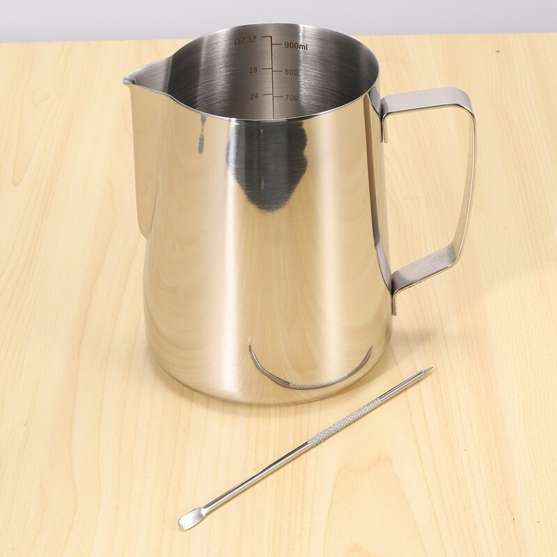Urcior de lapte, ulcior de cafea portabil de 900 ml, ceașcă de ulcior pentru spumare a laptelui, cu marcaj de măsurare și stilou Latte Art, ulcioare pentru lapte