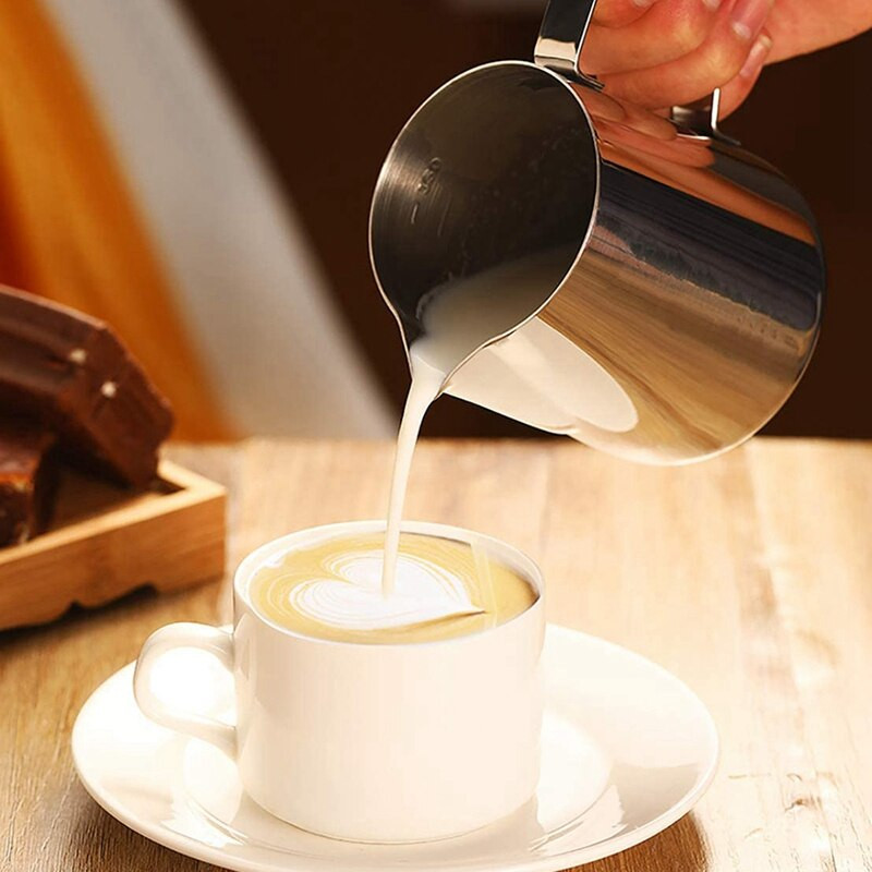 2 csomag tejhabos kancsó, 12 oz és 20 oz eszpresszó gőzölő kancsó, eszpresszó kávé cappuccino latte, pipa jelzés a belsejében
