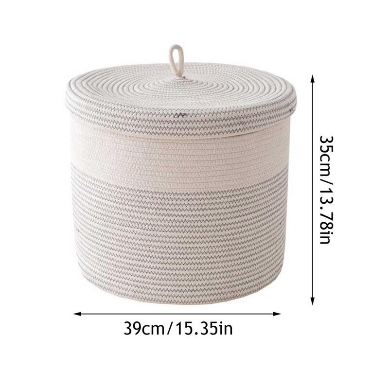 Puuvillase köiega kootud pesukorv kaanega, lapsed plüüsist mänguasjad, hoiustamisvahend, määrdunud riidekorv, mitmesugused esemed hoiutünn