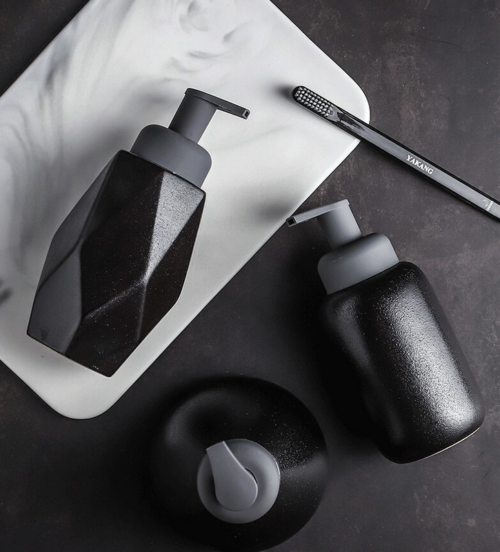 Fürdőszobakiegészítők Mousse szappanadagoló Kerámia tusfürdős palack kézi szappanos flakon Nordic Foam emulzió nyomópalack