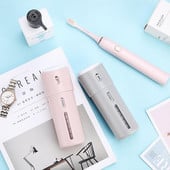 Travel Dispenser Split Bottle Sampon Lotion Tusfürdő Szappanpalack 4 az 1-ben Üres Alsópalack Prés Tartály Újratölthető Palackok