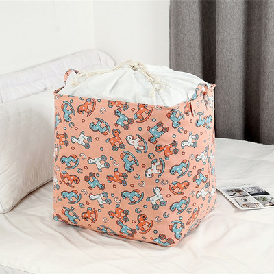 Šiuolaikiniai paprasti lininiai medvilniniai drabužiai, šiukšlės, žaislų laikymo dėžutė, purvini drabužiai, antklodė, atspari dulkėms.