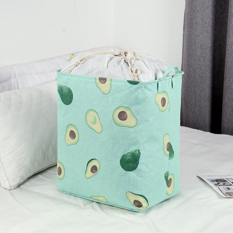 Šiuolaikiniai paprasti lininiai medvilniniai drabužiai, šiukšlės, žaislų laikymo dėžutė, purvini drabužiai, antklodė, atspari dulkėms.