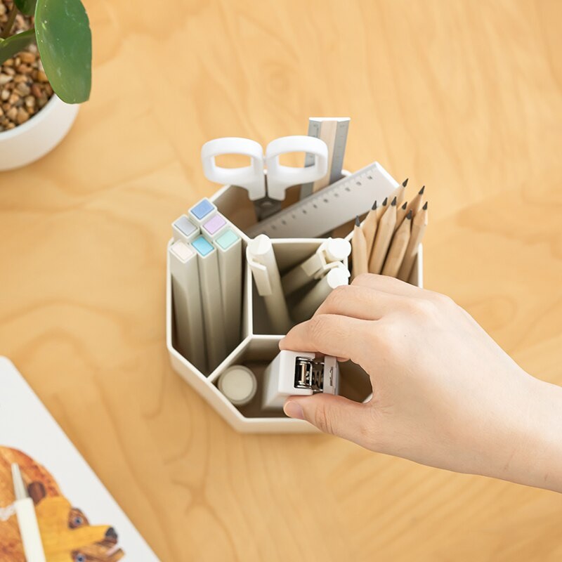 360 fokos forgó tolltartó 5 rácsos PP anyag Divat irodaszervező eszközök Asztali tárolódoboz sminkecsetekhez