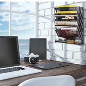 Penkių aukštų vertikalios metalinės geležies laikymo lentynos Krepšelis Pakabinamas laikymo stalas Žurnalas Laikraščių organizatorius Sienos dekoravimo laikiklis