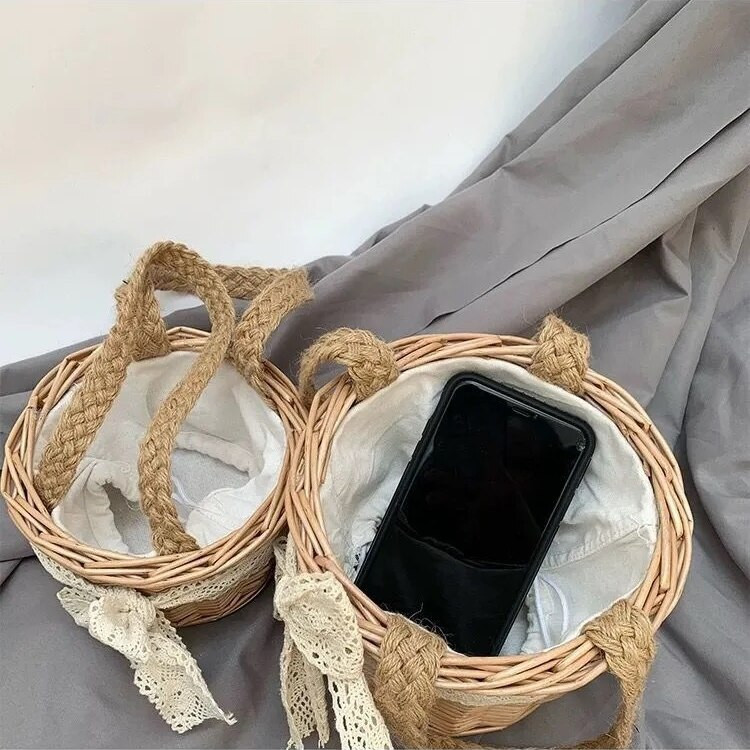 Virágos lány kosár fonott, fonott rattan virágkosár fogantyúkkal betétekkel Tárolókosár kempinghez, esküvőhöz, otthonhoz, kerti dekorációhoz