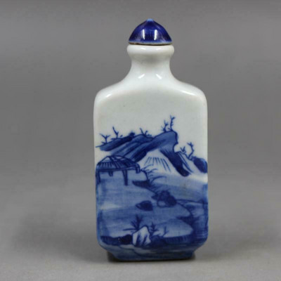 Kínai kék-fehér porcelán Qing-dinasztia Kangxi tájtervezés tubákos üveg antik porcelánutánzat kis díszítések