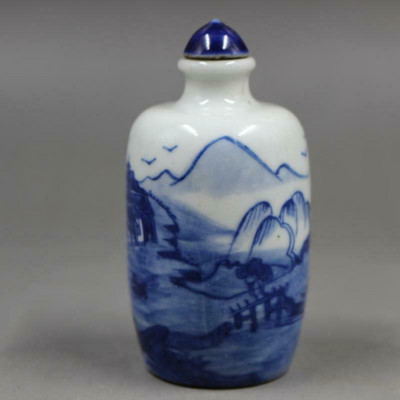 Kínai kék-fehér porcelán Qing-dinasztia Kangxi tájtervezés tubákos üveg antik porcelánutánzat kis díszítések