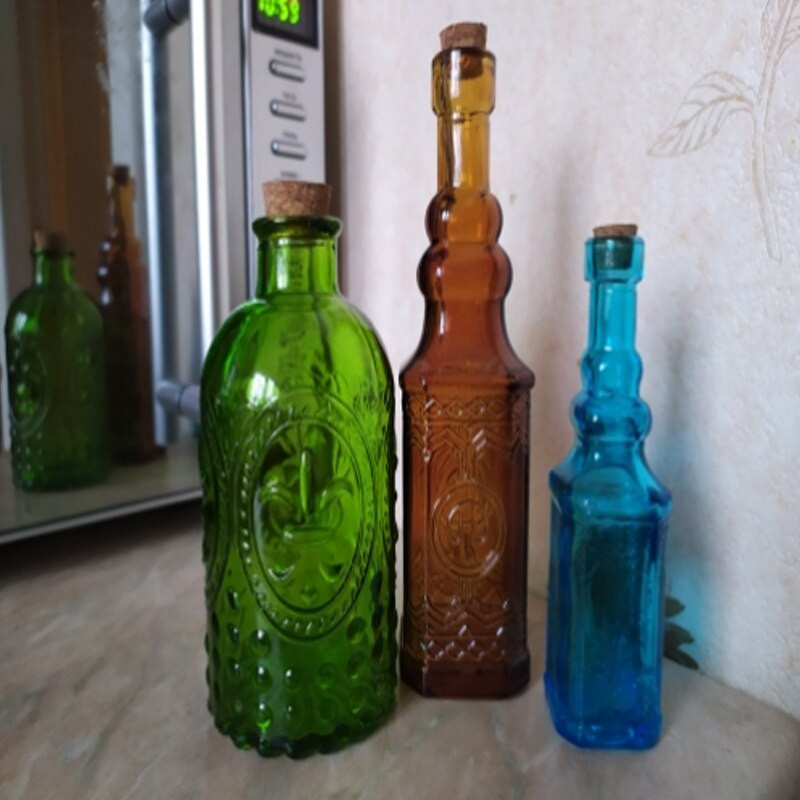 Žalios augalų stiklinės gėlių vazos Prop Vintage Skaidrus butelis Mažas raižytas bokštelis namų dekoravimui Nuotraukų palinkėjimų buteliukų dekoras