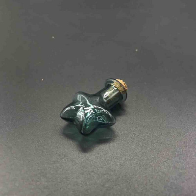 Comerț cu ridicata Mini sticle de sticlă de 9 culori în formă de stea Sticle drăguțe cu sticle de plută Cadou Borcane mici DIY Fiola Pandantiv Decor de cadou 10 buc