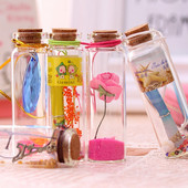 12 db DIY Mini kis üveg mosópalackok parafa dugóval, apró fiolák Tégelyek Tartályok Üzenet Esküvői Kívánság Ékszer szívesség