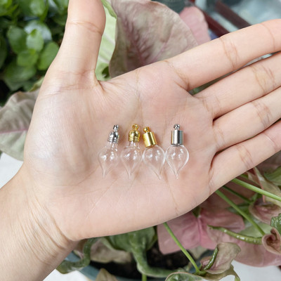 8X Mix Stílusú üvegfiola medál Mini Parfüm Olaj Palack Bűbáj Rizs Fiolák Ragasztós Kupak Nyaklánc Charms DIY Név a Rice Art ékszereken