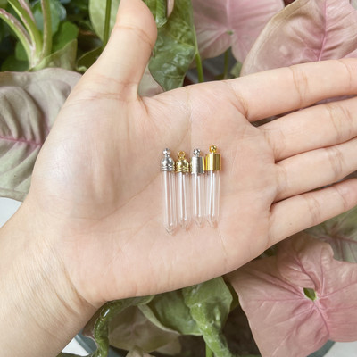 8X Mix Stílusú üvegfiola medál Mini Parfüm Olaj Palack Bűbáj Rizs Fiolák Ragasztós Kupak Nyaklánc Charms DIY Név a Rice Art ékszereken