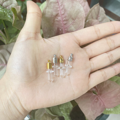 8X Mix Stílusú üvegfiola medál Mini Parfüm Olaj Palack Bűbáj Rizs Fiolák Ragasztós Kupak Nyaklánc Charms DIY Név a Rice Art ékszereken