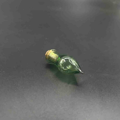 Színes mini üveg palack parfüm nyaklánc medál kívánság Drift palackok parafával Arts üvegek medálok ajándékok fiola dekor 10db