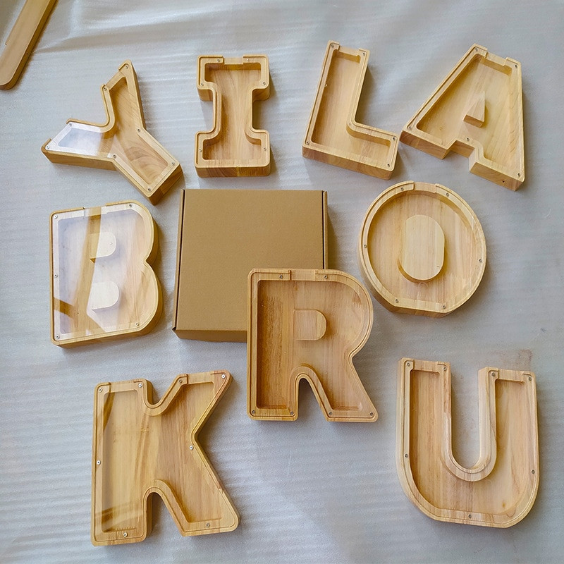 26 betűs fa malacpersely névmatricával, személyre szabott, átlátszó üveg persely gyerekeknek, ajándék otthoni dekoráció