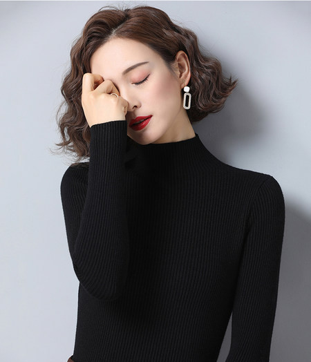 Μονόχρωμο μακρυμάνικο πουλόβερ για γυναίκες