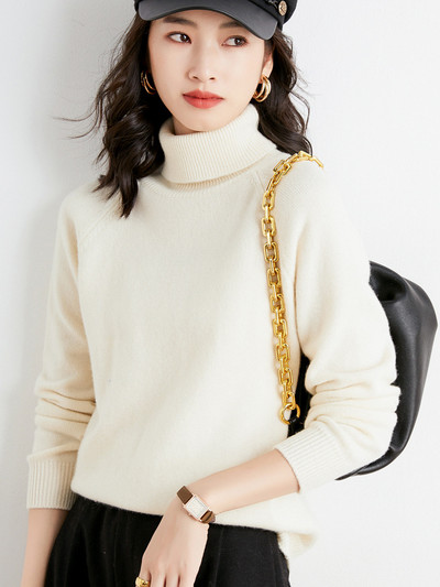 Μονόχρωμο γυναικείο πουλόβερ με ψηλό γιακά