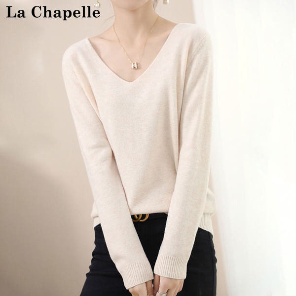 Pulover de damă modern cu un model larg cu decolteu în V