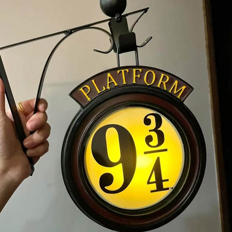 Magic Harries Potters éjszakai fény platform 9 3/4 éjszakai fény 3D LED fali lámpa Otthoni szoba dekoráció gyerekeknek születésnapi ajándék
