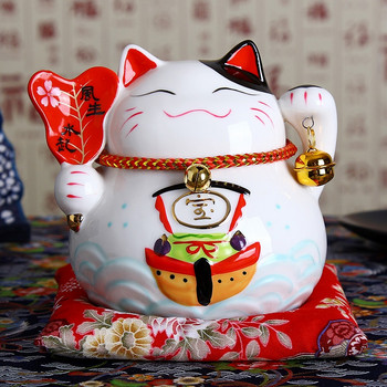 4,5-инчова японска керамика Lucky Cat Maneki Neko Декорация на дома Орнаменти Бизнес подаръци Fortune Cat Money Box Фън Шуй Занаят