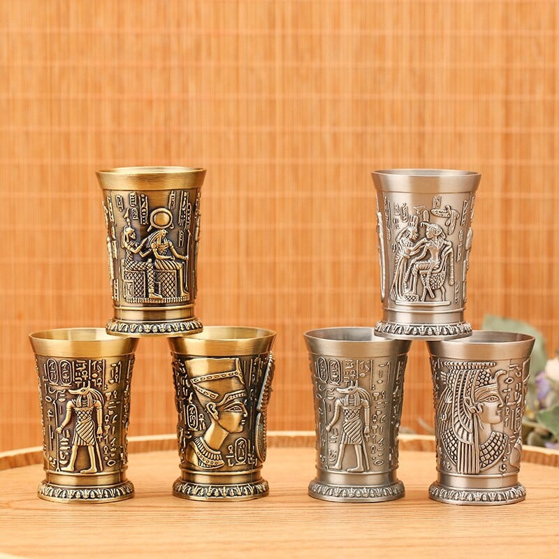 Lakás dekoráció Vintage egyiptomi borospohár kis fém koktél whisky bár csésze fáraó tuti gravírozás serleg Vizes pohár