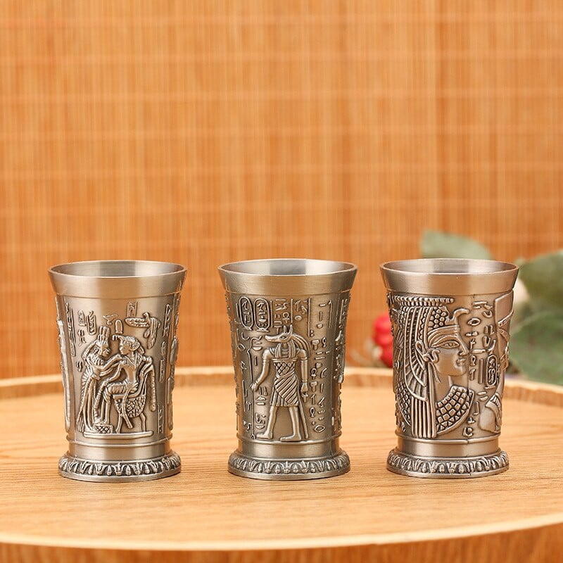 Lakás dekoráció Vintage egyiptomi borospohár kis fém koktél whisky bár csésze fáraó tuti gravírozás serleg Vizes pohár
