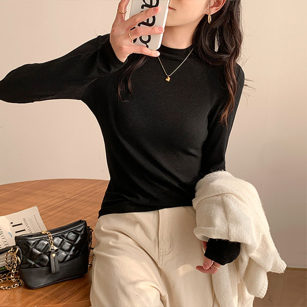 Őszi női blúz, hosszú ujjal