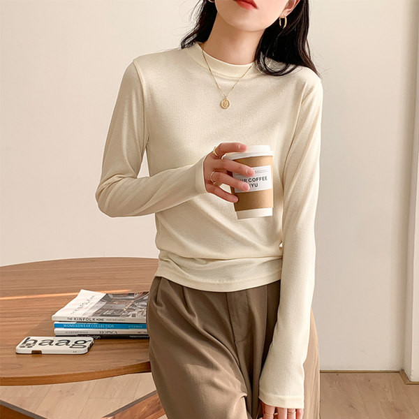 Őszi női blúz, hosszú ujjal