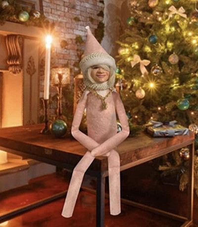 Snoop on A Stoop Christmas Elf Doll Spy on A Bent Toys Festival Party Decor Διακοσμητικά σπιτιού από ρητίνη Φιγούρια Δώρα Πρωτοχρονιάς 2023
