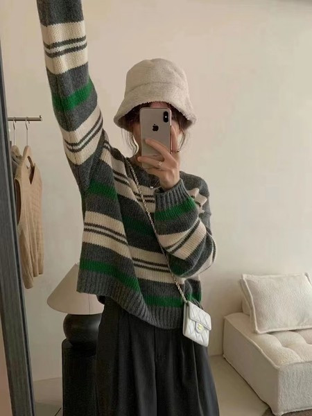 Pulover cu mânecă lungă, cu gât rotund, pentru femei