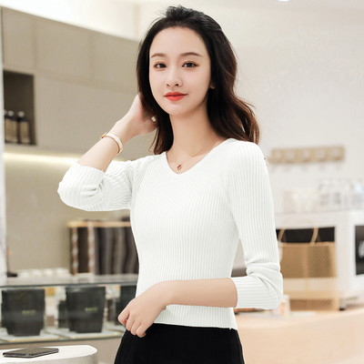 Γυναικείο πουλόβερ με λαιμόκοψη σε σχήμα V